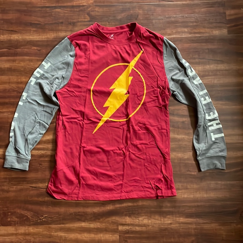 Large long sleeve flash